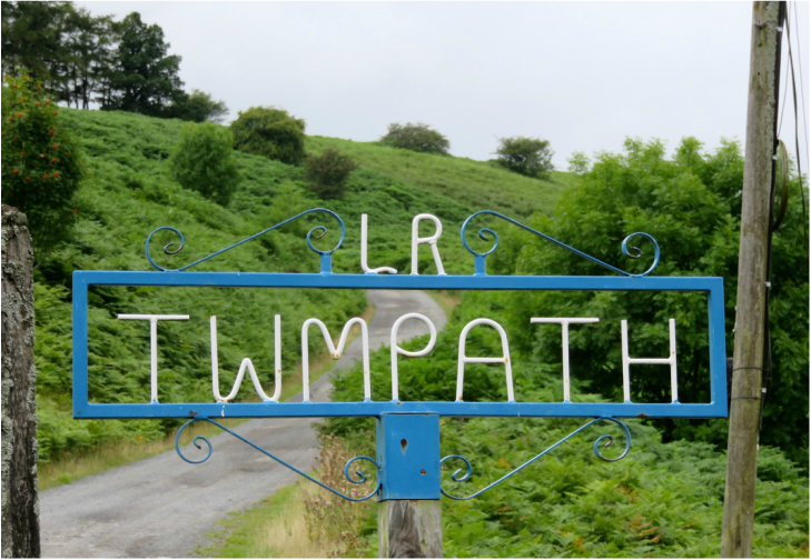 Sign: Twmpath