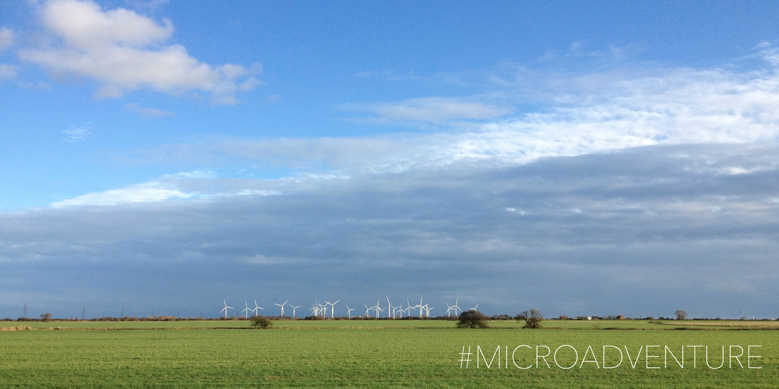 Flat horizon and wind turbines