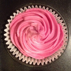 Muffin with pink icing
