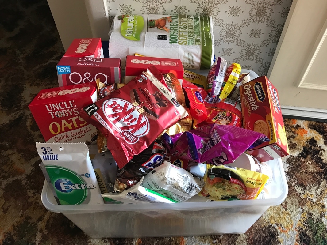 Tub of food packets